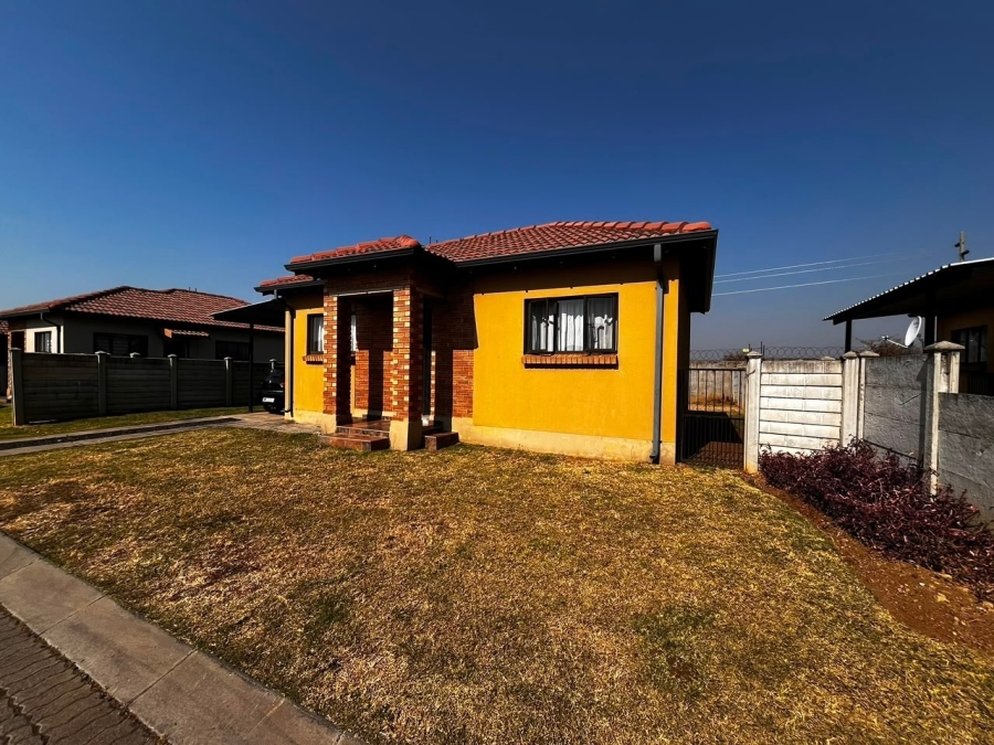 To Let 2 Bedroom Property for Rent in Waterval East North West